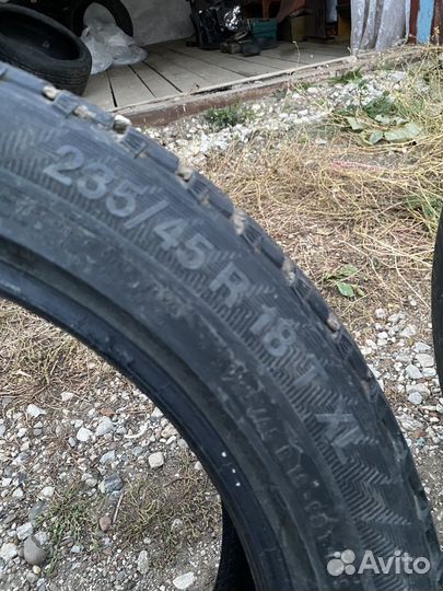 Gislaved ArcticControl 235/45 R18