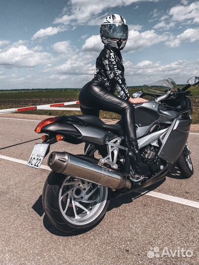 Фотосессия с мотоциклом BMW