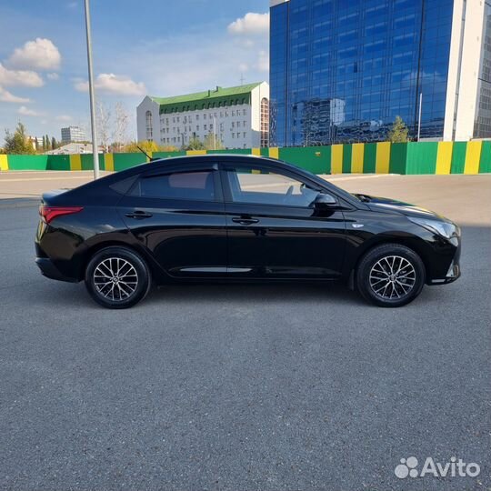 Hyundai Solaris 1.6 AT, 2022, 8 600 км