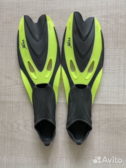 Продаю детские ласты (28-30)