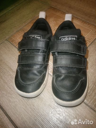 Кроссовки Adidas 23 размер