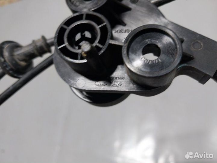 Трос замка капота передний Hyundai Ix35 хэтчбэк