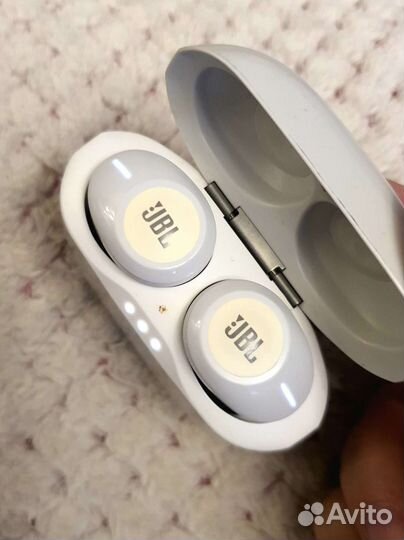 Беспроводные наушники