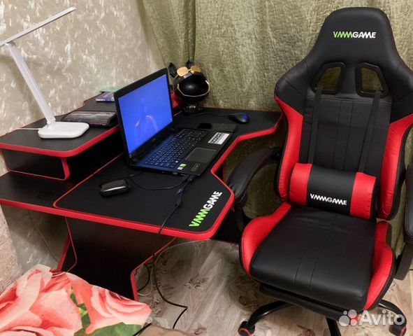 Игровой компьютерный стол