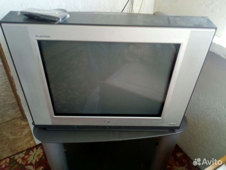 Телевизоры: LG flatron