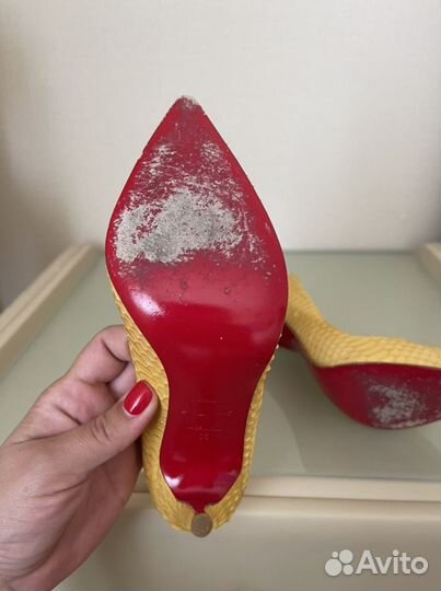 Туфли женские 35 размер на шпильке