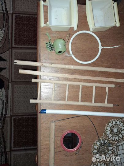 Клетка для среднего попугая