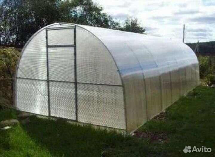 Теплица с поликарбонатом