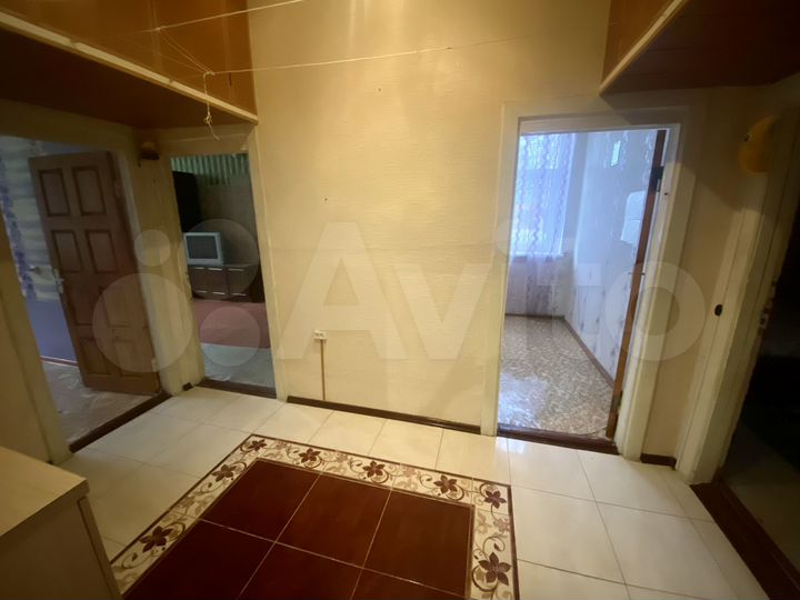 4-к. квартира, 81,6 м², 1/2 эт.