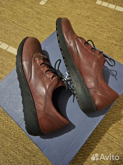 Полуботинки женские