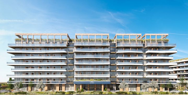 3-к. апартаменты, 120 м², 2/8 эт.