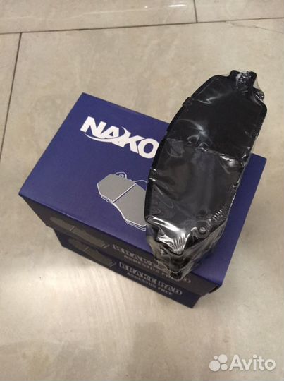 Тормозные колодки Toyota Camry v70