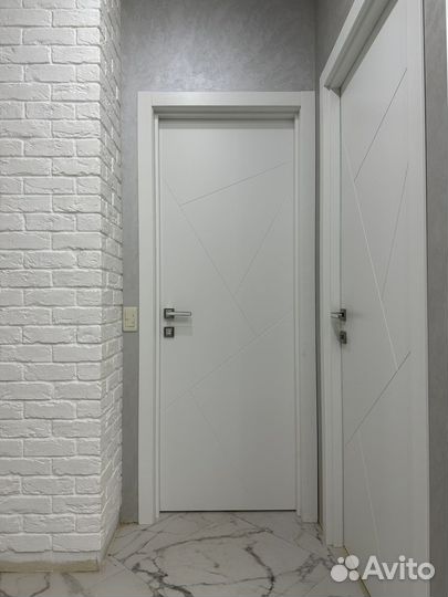 Дверь эмаль белая геометрия 2