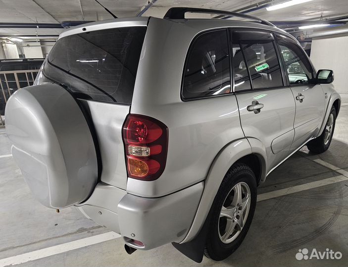 Toyota RAV4 2.0 AT, 2005, 178 000 км