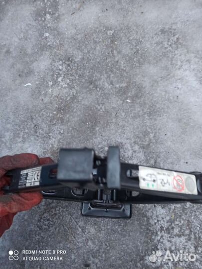 Alfa Romeo 147 Домкрат оригинал