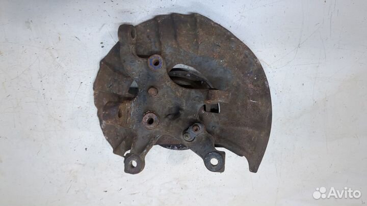 Ступица (кулак, цапфа) правая передняя BMW 3 E36