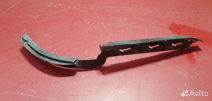 Кронштейн бампера задний правый Porsche Cayenne