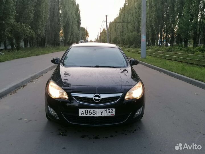 Opel Astra 1.6 AT, 2012, 165 000 км