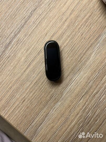 Часы mi band 4