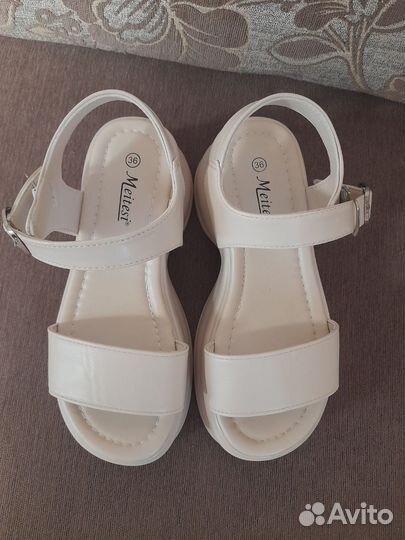 Босоножки женские стелька 21.5 см