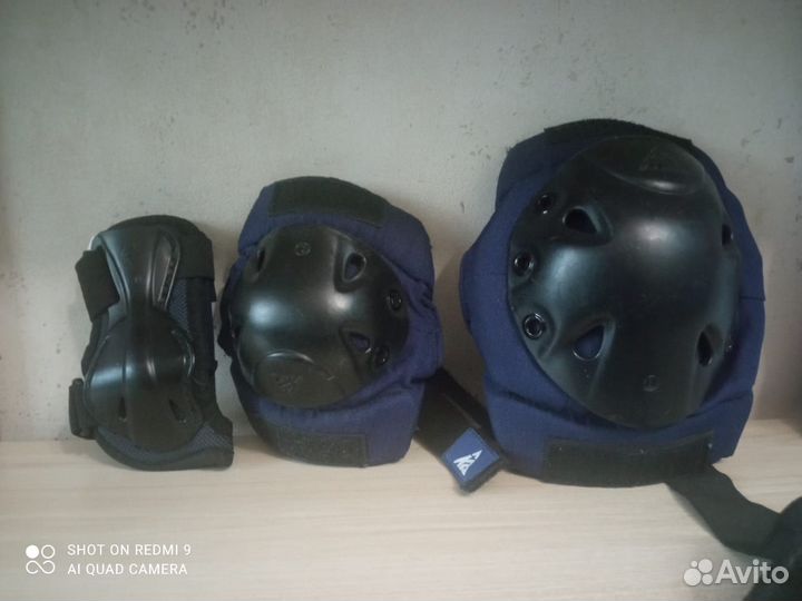 Велошлем с наколенниками, налокотниками