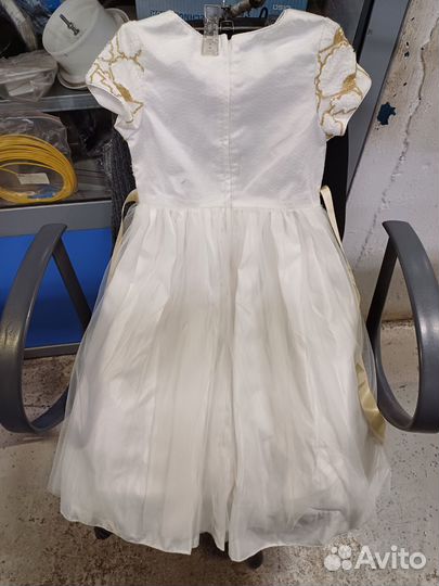 Платье для девочки 32-34