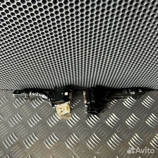 Переключатель подрулевой Suzuki Liana