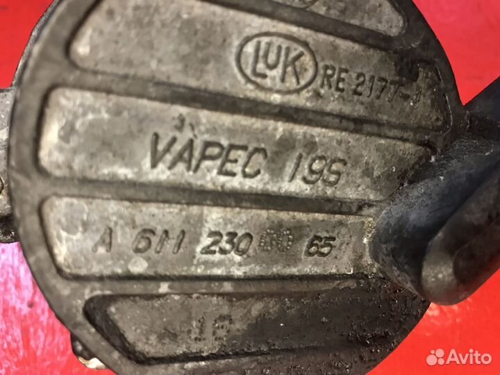 Вакуумный насос Mercedes-Benz E-Class W210 OM611