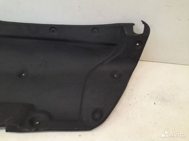 Обшивка крышки багажника задняя Toyota Camry V70