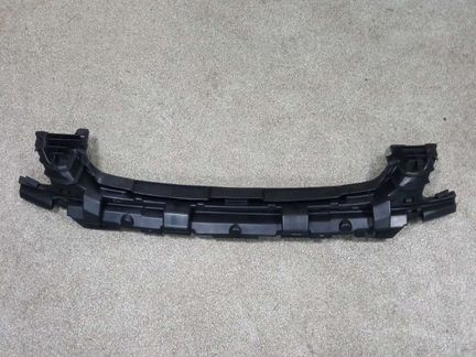 Усилитель бампера переднего Ford Focus 2007-2011