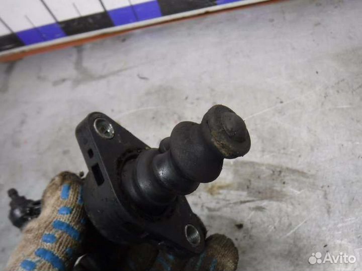 Главный цилиндр сцепления Volkswagen Golf 4 AHF