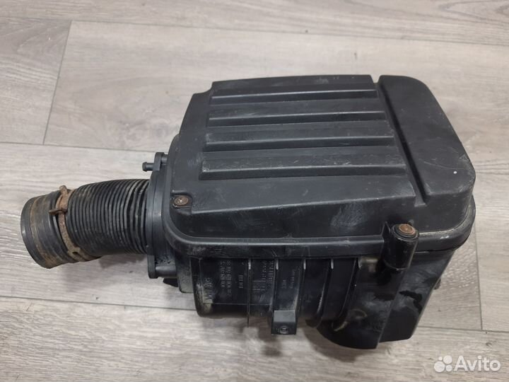 Корпус фильтра для 2.0 BVY Volkswagen Passat B6