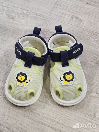 Сандали детские 22 размер