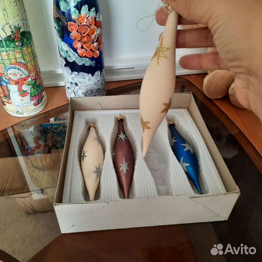 Новогодние елочные игрушки