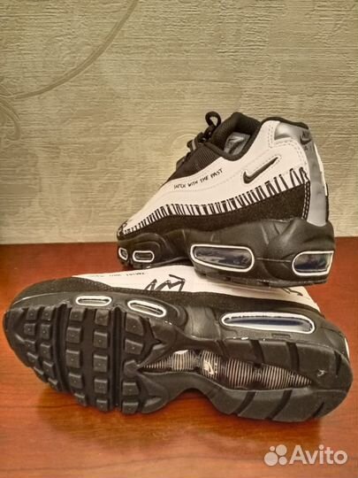 Nike Air Max 95 x Future Movement