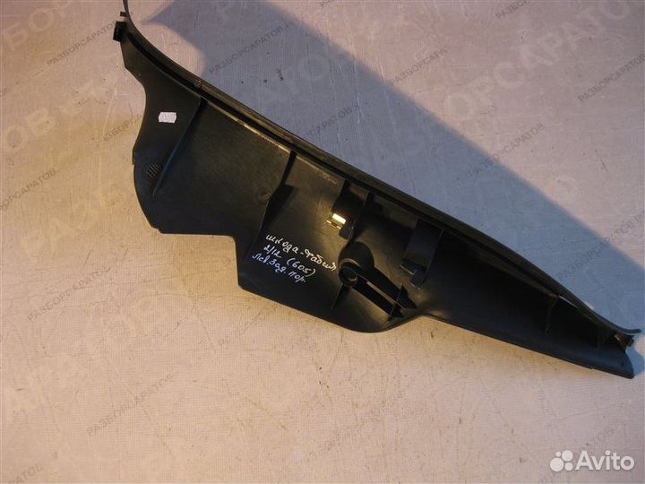 Накладка порога внутренняя задняя левая Skoda