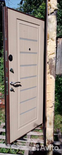 Дверь входная металлическая