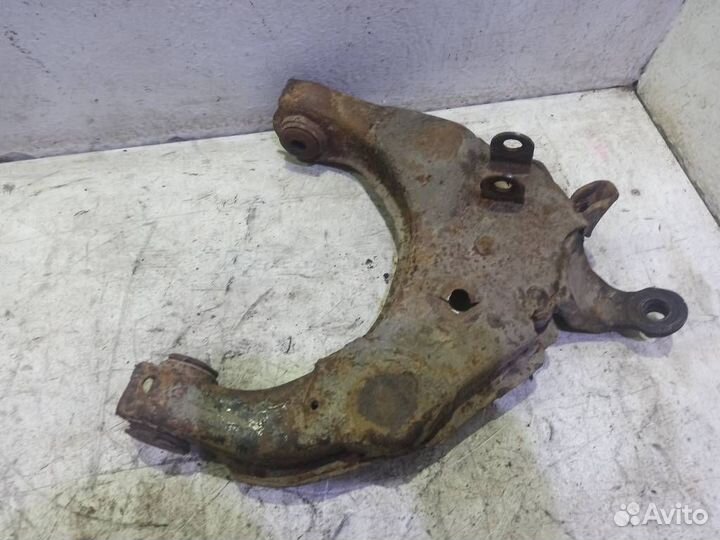 Рычаг передний правый нижний