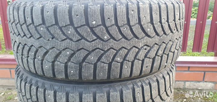 Bridgestone Blizzak Spike-01 205/55 R16