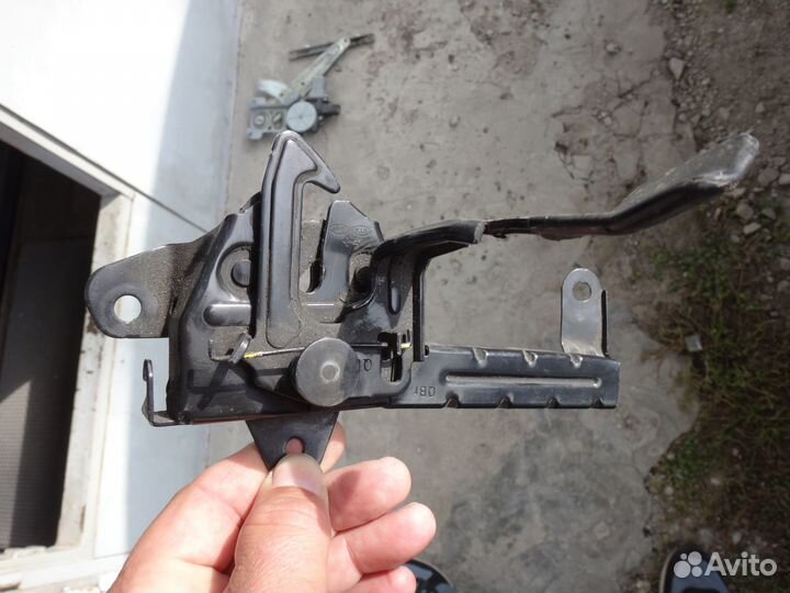 Киа Рио замок капота kia rio 11-17