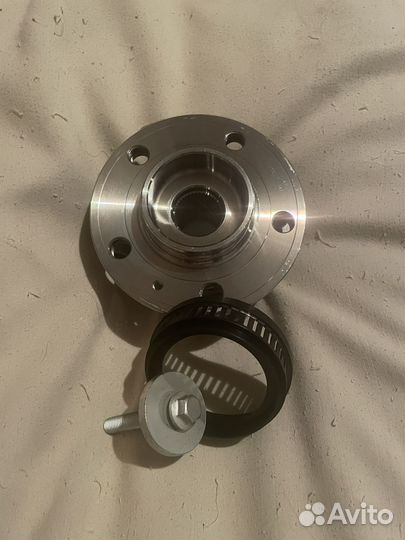 Ступица передняя левая volvo xc90 2003-2014