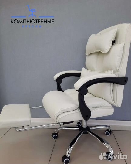 Офисное кресло руководителя