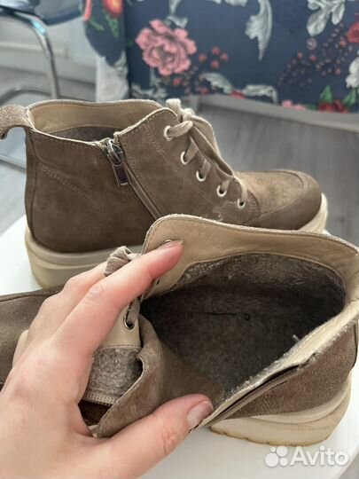 Ботинки замшевые бежевые утепленные 37