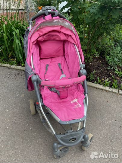 Прогулочная коляска