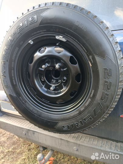 Колесо УАЗ 225/75 R16