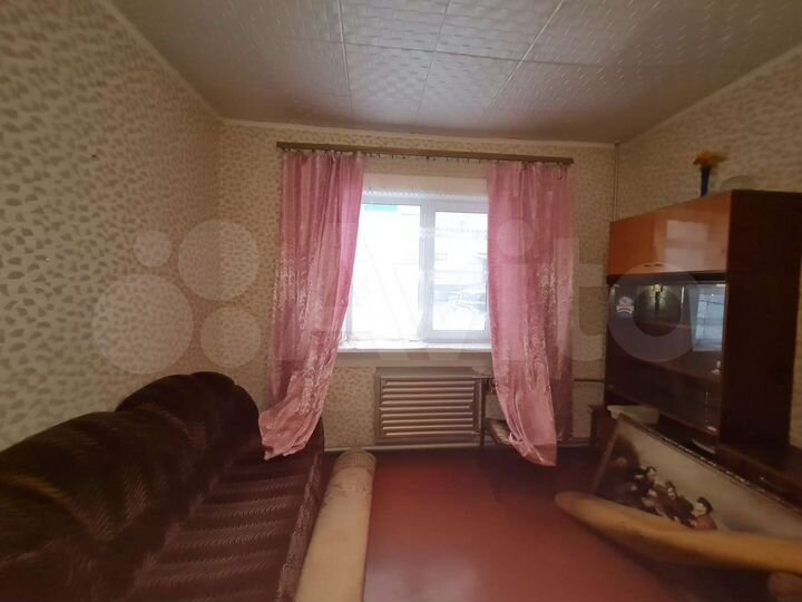 Комната 20 м² в 2-к., 1/2 эт.