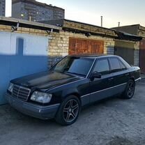 Mercedes-Benz W124 2.3 MT, 1991, 420 010 км, с пробегом, цена 155 000 руб.