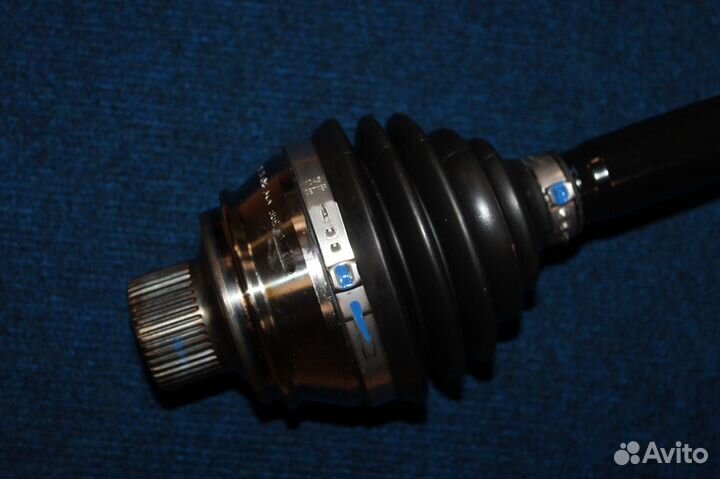 Приводной вал Audi A6 A7 A8 Q5