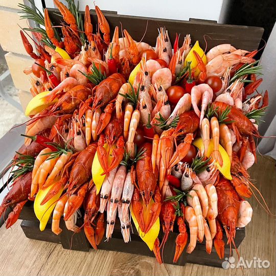 Съедобный букет из раков креветок мужской женский