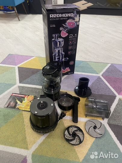 Соковыжималка шнековая redmond RJ-912S